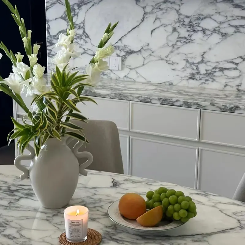Arabesatato carrara en marbre