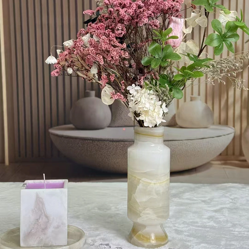 Vases d'onyx blancs